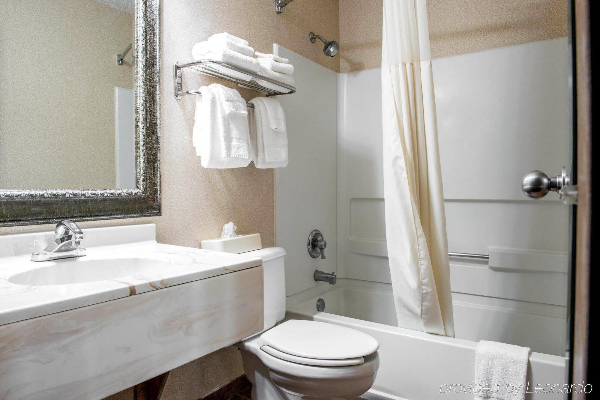 Quality Inn Meadville Ngoại thất bức ảnh